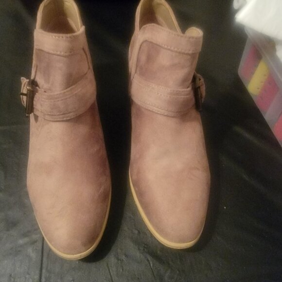 Very Volatile brand , booties , Made in Los Angeles - Picture 1 of 7